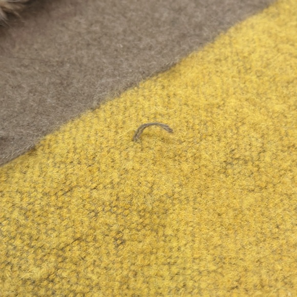 Sota' Neutral Autumn Blanket Scarf - Picture 5 of 8